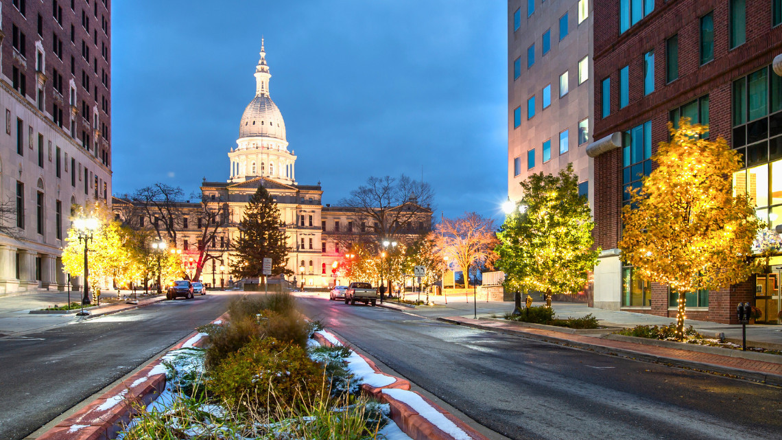 Image of the capitol building in Lansing, Michigan